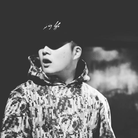 슬라임 영Slyme Young