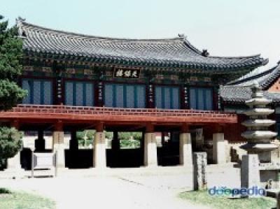 용주사 천보루